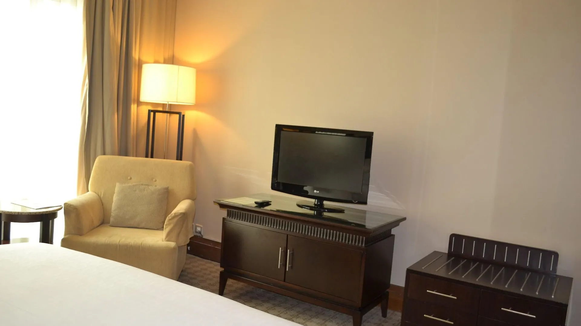 Sheraton Khalidiya Hotel Abu Dzabi