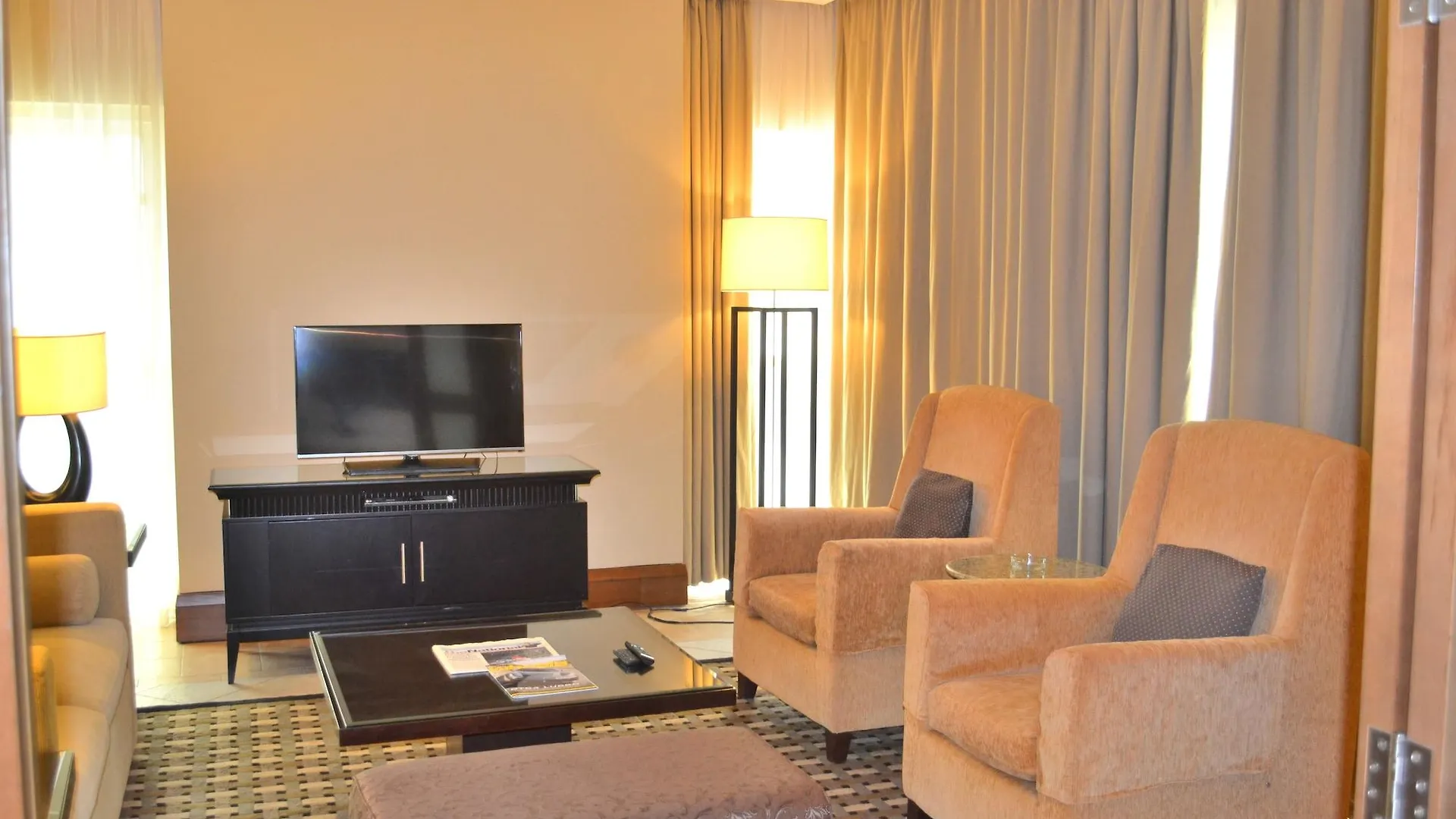 Sheraton Khalidiya Hotel Abu Dzabi