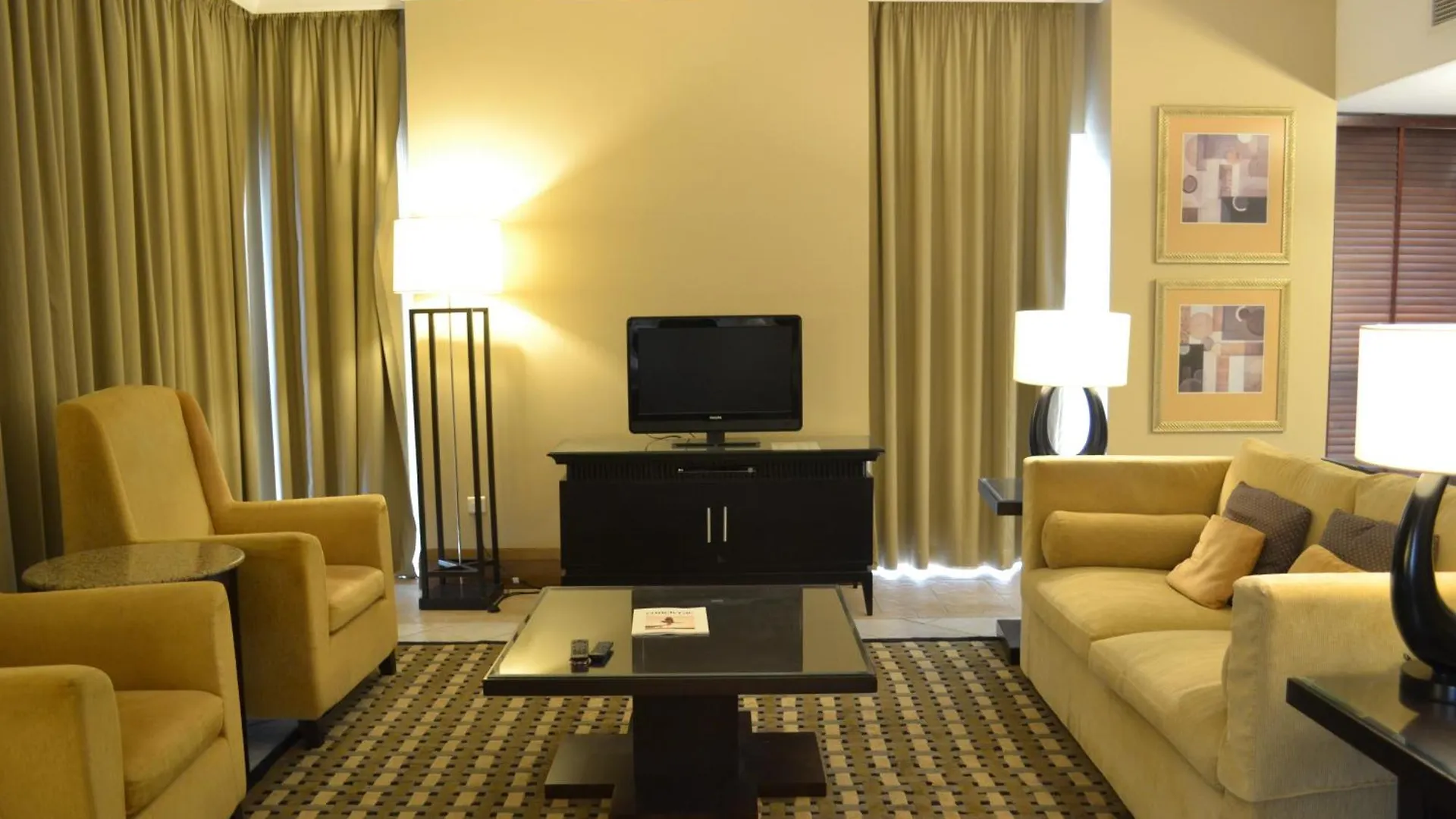 Sheraton Khalidiya Hotel Abu Dzabi Egyesült Arab Emírségek