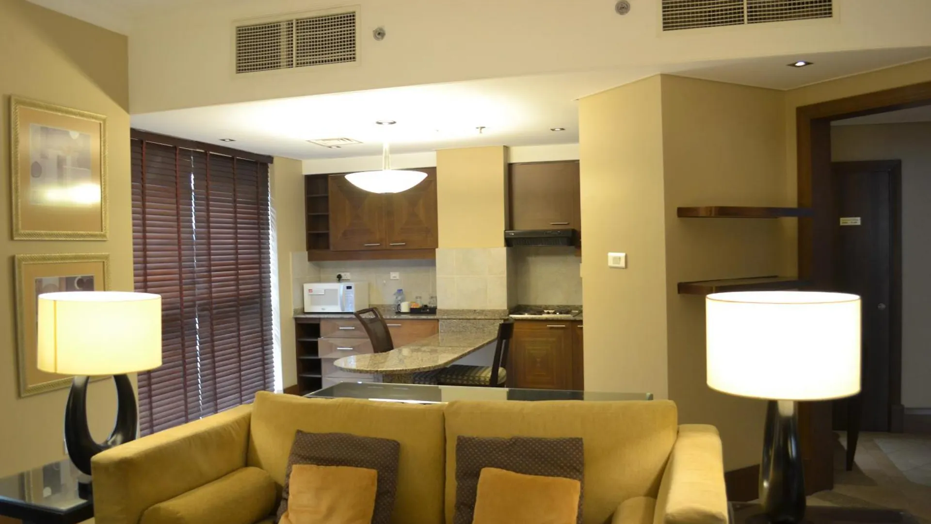 Sheraton Khalidiya Hotel Abu Dzabi