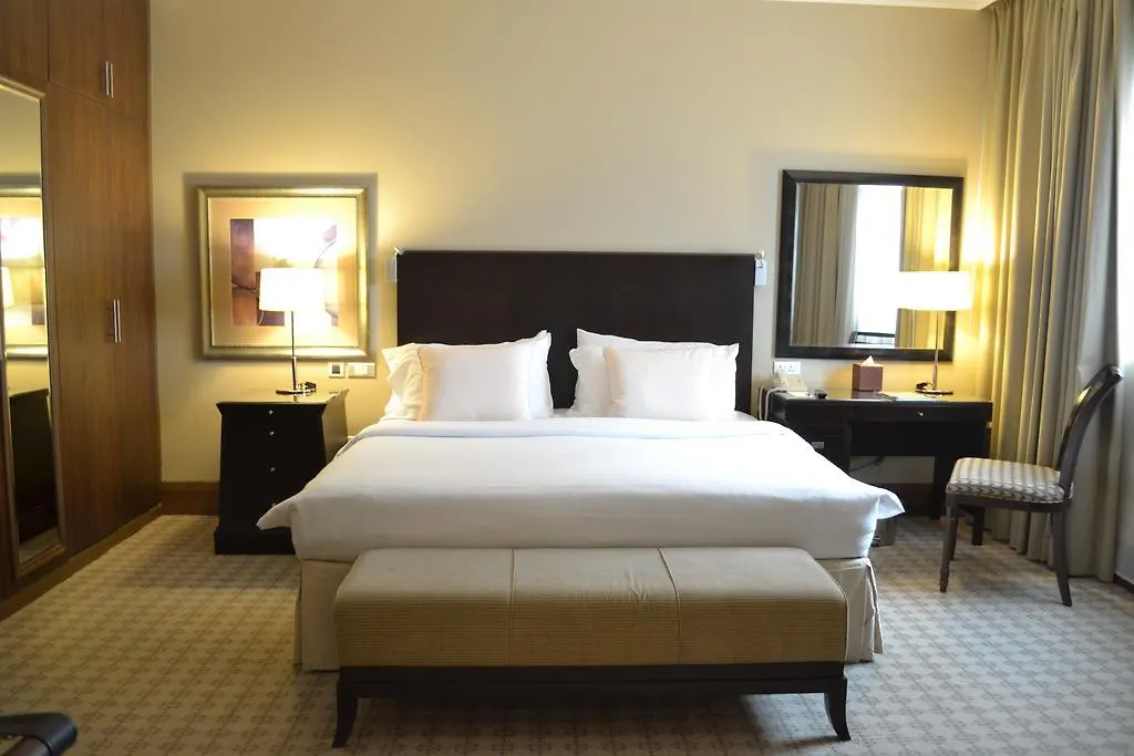 Sheraton Khalidiya Hotel Abu Dhabi 4*,